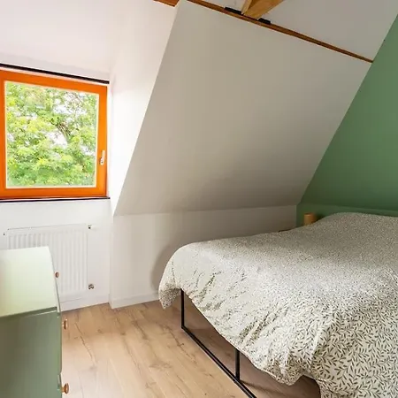 Le Charme De L'ancien Allié Au Contemporain *